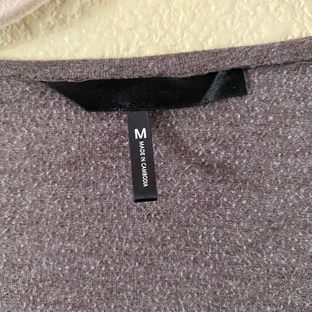 Cardigan - Picture 2 of 4